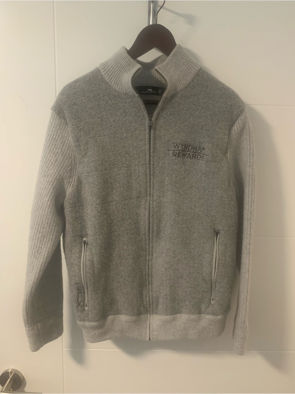 Ralph Lauren  Men's Grey Full-Zip Knit Sweater A16